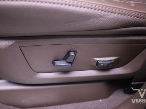 New 2026 RAM 3500 Limited image 14