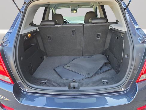 Used 2018 Chevrolet Trax LT w/ Driver Confidence Package image 12