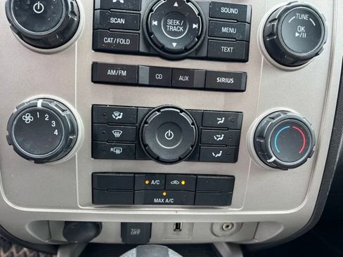 Used 2011 Ford Escape XLT w/ 202A Rapid Spec Order Code FWD image 19