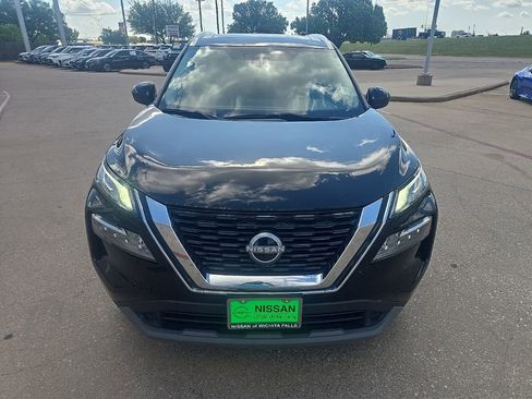 Used 2023 Nissan Rogue SV w/ SV Premium B Package image 8