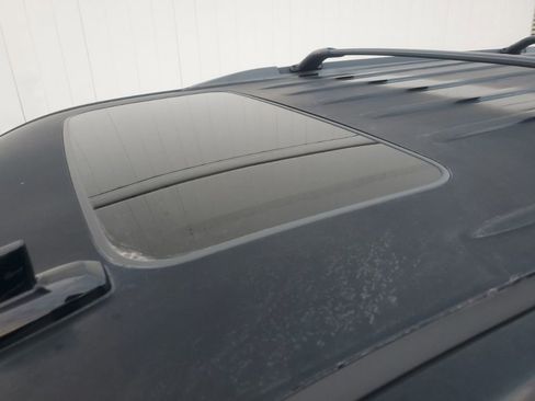 Used 2017 Chevrolet Tahoe LT image 11