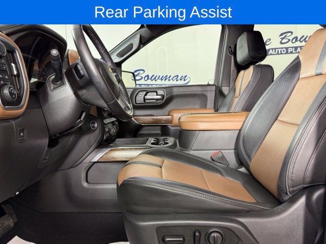 Used 2019 Chevrolet Silverado 1500 High Country w/ Technology Package AWD/4WD image 12