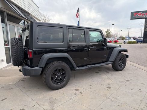 Used 2018 Jeep Wrangler Unlimited Sport image 6