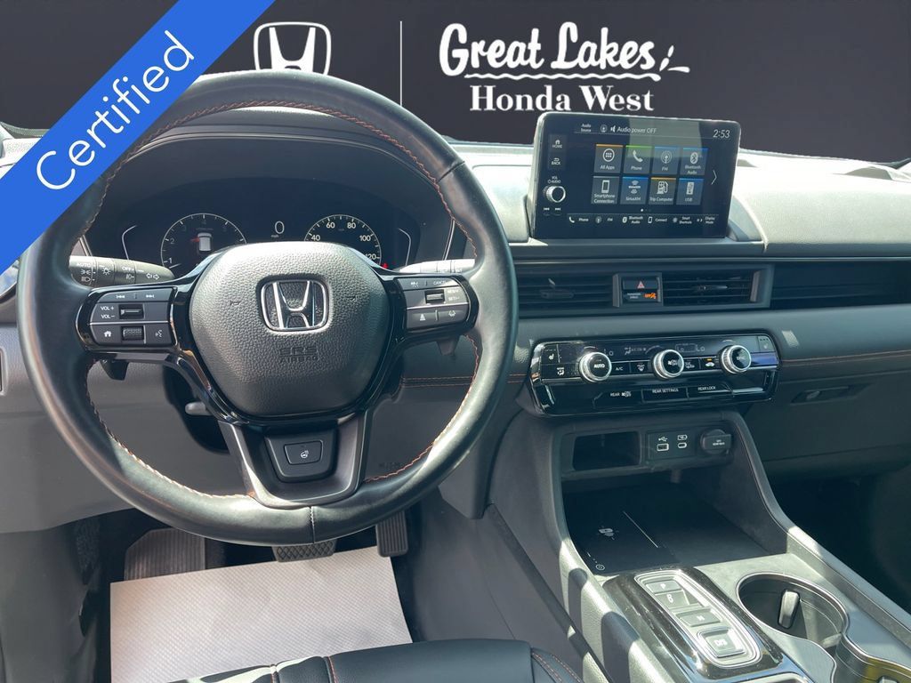 Certified 2025 Honda Pilot TrailSport image 10
