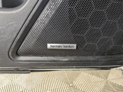 Used 2023 Subaru Outback Limited image 17