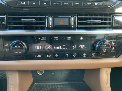 Used 2023 Nissan Pathfinder Platinum image 44