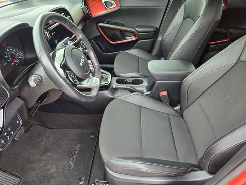 Certified 2022 Kia Soul Turbo FWD image 11