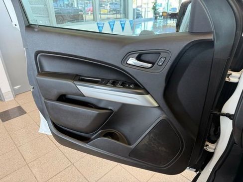 Used 2018 Chevrolet Colorado LT w/ LT Convenience Package image 21