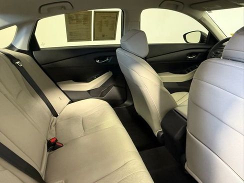 Used 2024 Honda Accord LX image 42