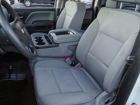 Used 2019 Chevrolet Silverado 1500 Custom w/ Custom Convenience Package image 24