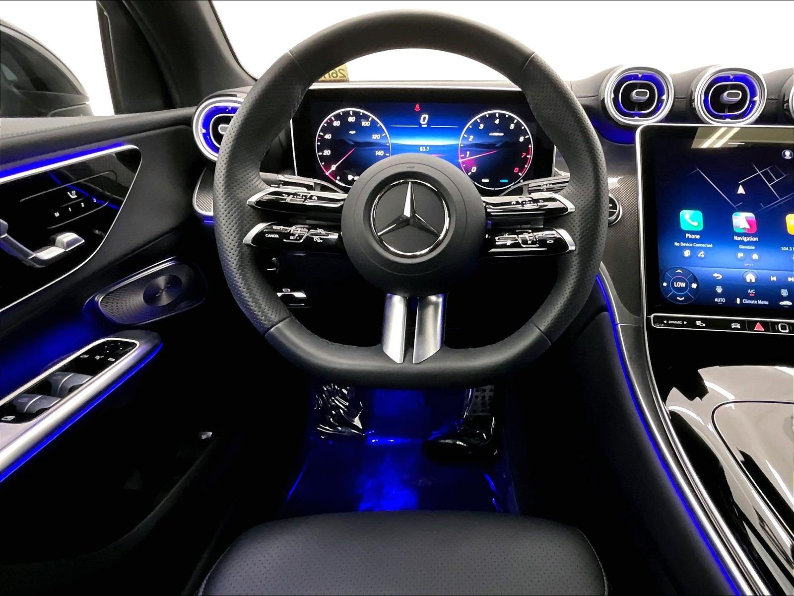 Used 2026 Mercedes-Benz GLC 300 4MATIC image 4