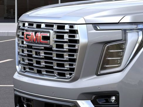 New 2026 GMC Yukon Denali w/ Denali Reserve Package AWD/4WD image 16