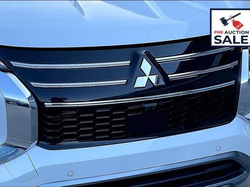 Used 2025 Mitsubishi Outlander SE AWD/4WD image 30