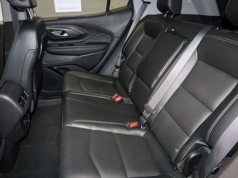 Used 2024 GMC Terrain SLT image 22