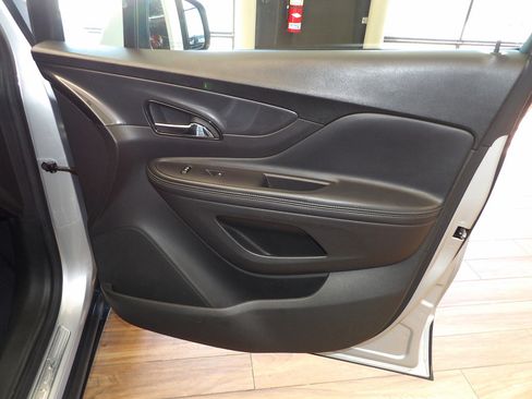 Used 2019 Buick Encore Preferred AWD/4WD image 12