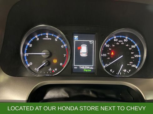 Used 2016 Toyota RAV4 Limited image 19