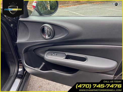 Used 2017 MINI Cooper Clubman ALL4 image 29