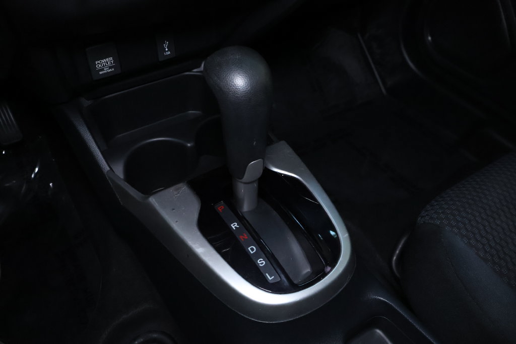 Used 2019 Honda Fit LX image 29