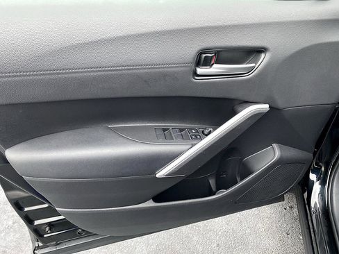 Certified 2024 Toyota Corolla Cross XLE w/ Convenience Package image 9