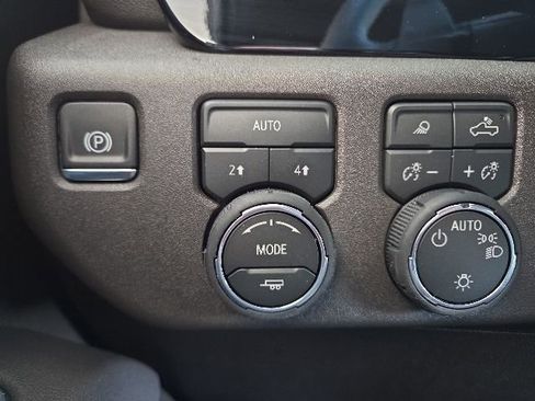 New 2026 Chevrolet Silverado 1500 LT w/ Safety Package AWD/4WD image 48