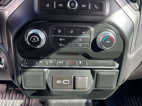 Certified 2024 GMC Sierra 1500 Pro w/ Pro Value Package image 19