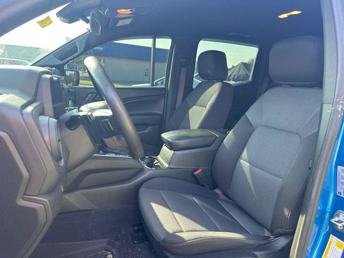 Used 2023 Chevrolet Colorado Trail Boss w/ Advanced Trailering Package AWD/4WD image 6