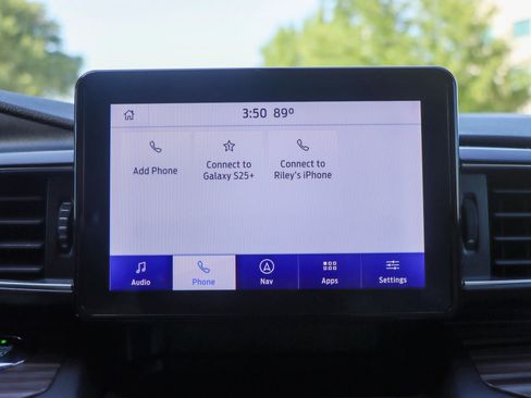 Used 2020 Ford Explorer Limited RWD image 38