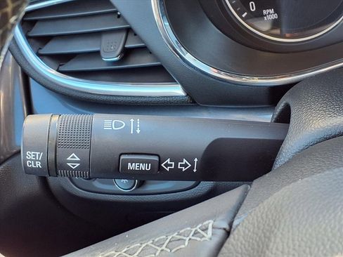 Used 2020 Buick Encore Preferred image 22