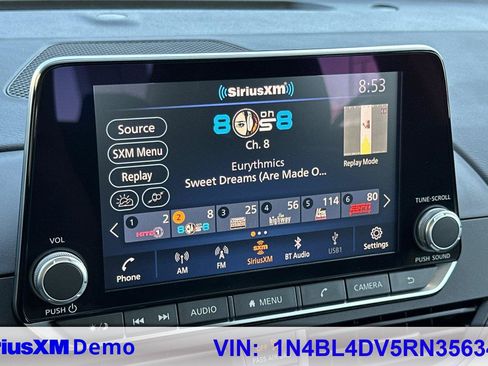 Used 2024 Nissan Altima 2.5 SV FWD image 27