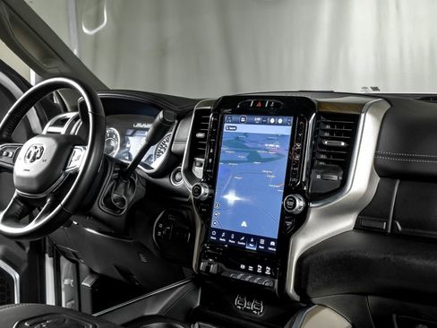 Used 2024 RAM 2500 Laramie AWD/4WD image 22