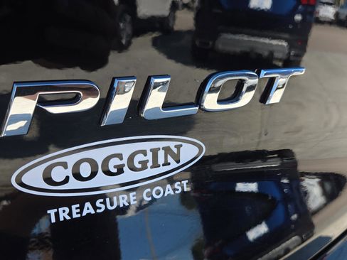 Certified 2022 Honda Pilot Sport image 18