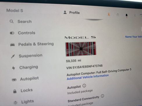 Used 2022 Tesla Model S Plaid image 25