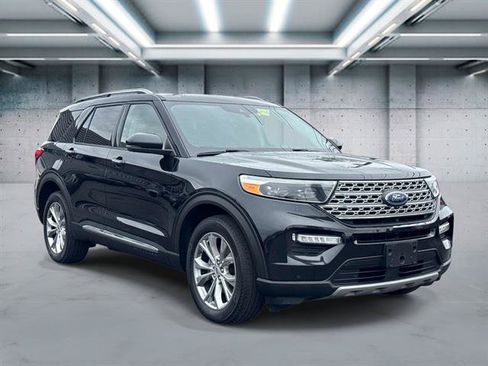 Used 2021 Ford Explorer Limited w/ Equipment Group 301A AWD/4WD image 29