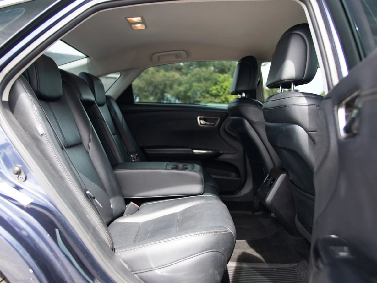 Used 2017 Toyota Avalon XLE w/ Carpet Mat Package FWD image 24