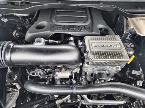 New 2026 RAM 1500 4x4 Crew Cab image 35