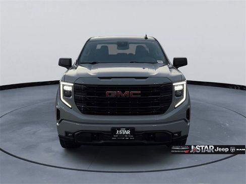 Used 2024 GMC Sierra 1500 Elevation image 3