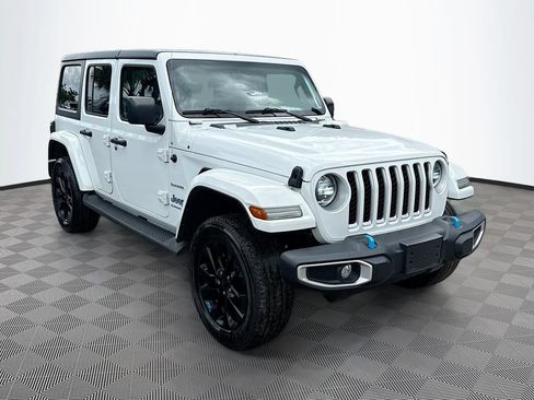 Used 2023 Jeep Wrangler Unlimited Sahara w/ Cold Weather Group AWD/4WD image 4