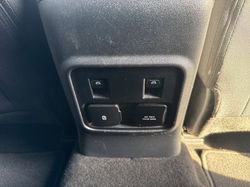 Used 2022 Ford Bronco Wildtrak image 24