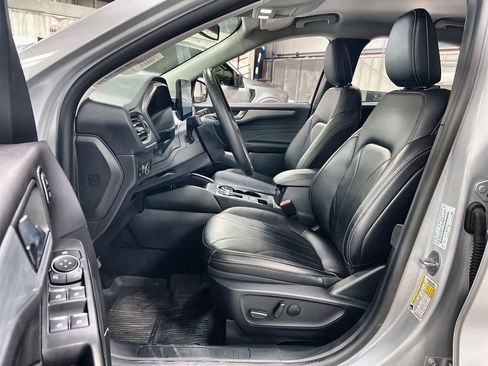 Used 2025 Ford Escape Platinum w/ Premium Technology Package image 12