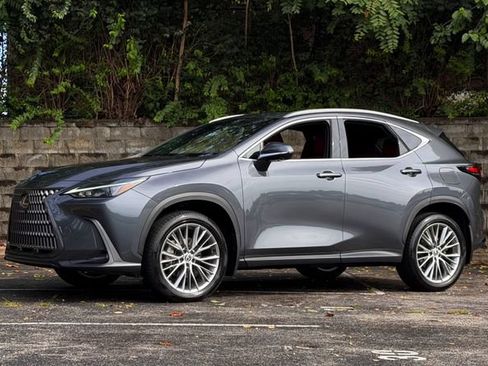 Certified 2025 Lexus NX 350 AWD w/ Accessory Package (2T) image 10
