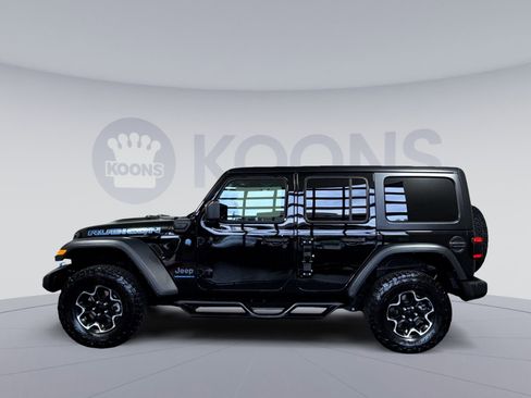 Used 2023 Jeep Wrangler Unlimited Rubicon 4xe w/ Cold Weather Group AWD/4WD image 2