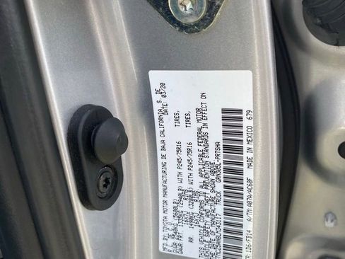 Certified 2020 Toyota Tacoma SR AWD/4WD image 30