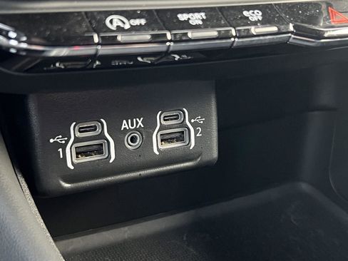 Used 2025 Dodge Durango GT image 22