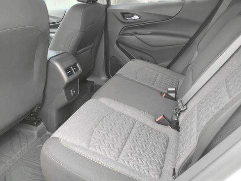 Used 2022 Chevrolet Equinox LT FWD image 17
