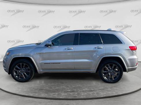 Used 2015 Jeep Grand Cherokee Altitude AWD/4WD image 4