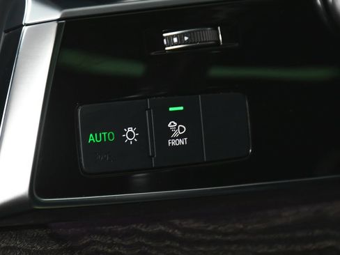 Used 2023 Audi Q8 Premium Plus AWD/4WD image 28