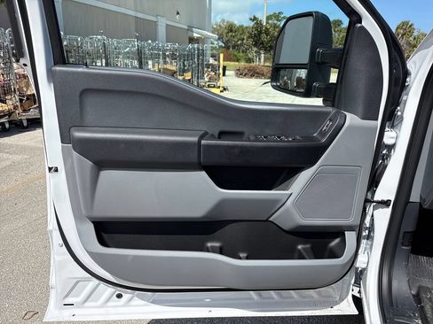 New 2026 Ford F350 XL w/ XL Chrome Package AWD/4WD image 15
