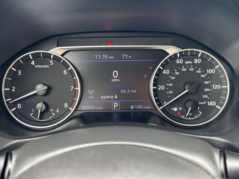 Used 2025 Nissan Altima 2.5 SV FWD image 41