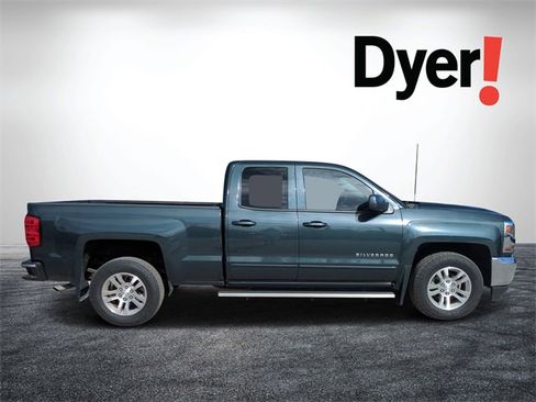 Used 2018 Chevrolet Silverado 1500 LT w/ All Star Edition image 2