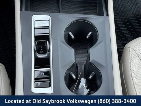 Used 2024 Volkswagen Atlas SE FWD image 18